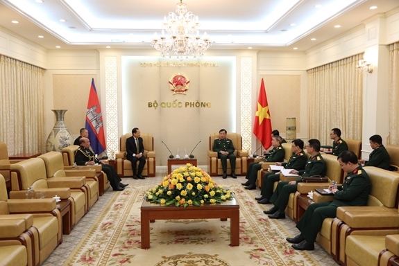 Vietnam, Cambodia strengthen defence cooperation